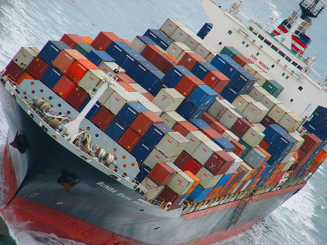 BUNGA RAYA SATU container ship passing under the golden gate bridge - san francisco, california - pbo31 on Flickr