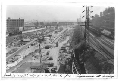Figure ES-2 The LACDA Project Under Construction, Downsteam of Arroyo  Seco Confluence 1940
